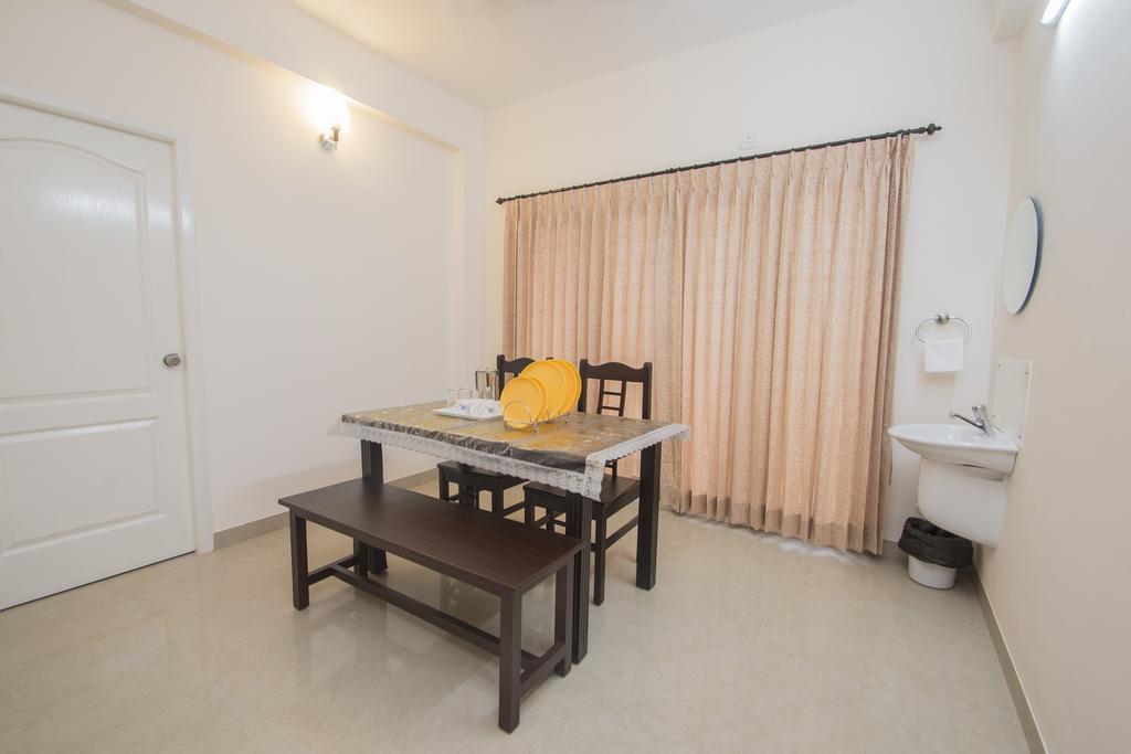 Thulasirams Service Apartments Coimbatore Chambre photo